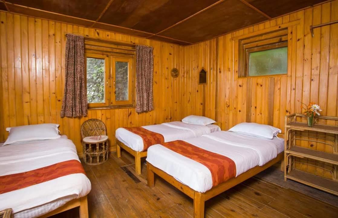 Everest Manla Resort Нагаркот Екстериор снимка